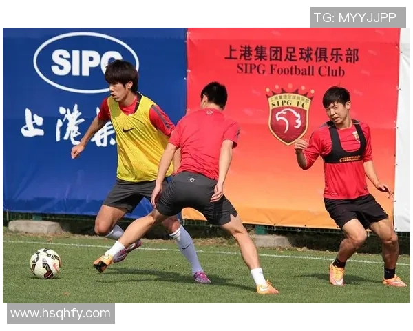 深圳足球队与重庆足球队赛后复盘分析比赛节奏与战术表现 深圳足球队与重庆足球队赛后复盘分析比赛节奏与战术表现